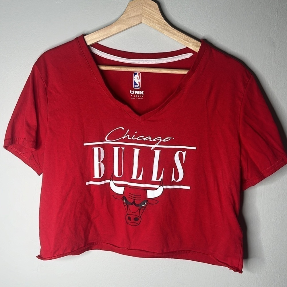 Chicago Bulls Cropped Women’s XL Red Tshirt
